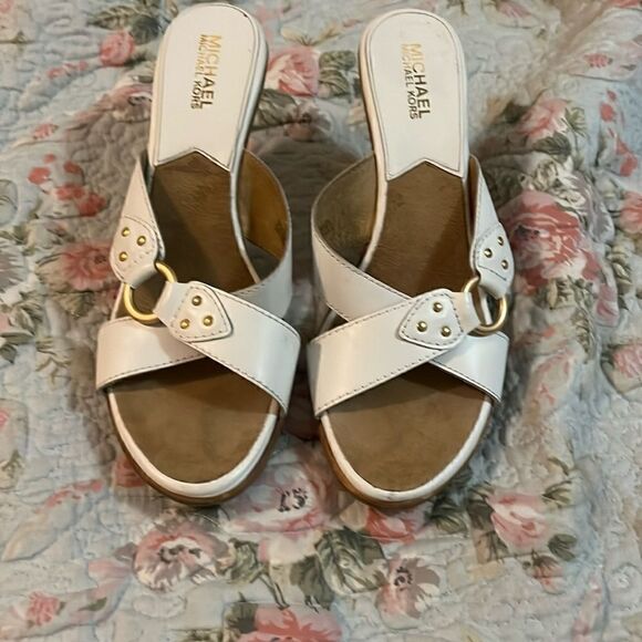 Michael Kors heels - Picture 1 of 6